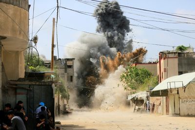 Renewed fighting rocks Gaza but Egypt keeps up truce push