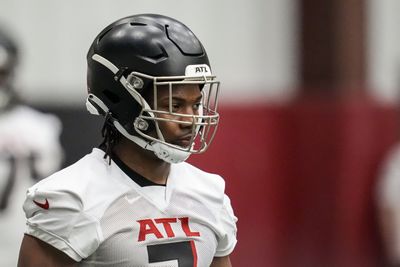 25 photos from Day 1 of Falcons rookie minicamp