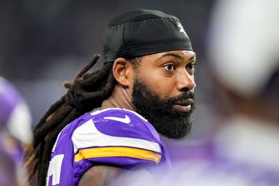 Browns trade with Vikings for veteran pass rusher Za’Darius Smith