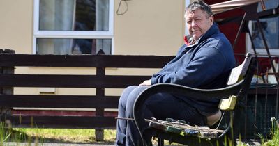 Man went to the dentist and was told to leave because he was too fat for the chair