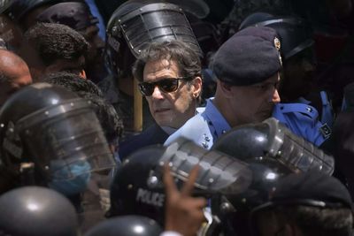 Imran Khan back at Lahore residence, blames army chief for arrest episode