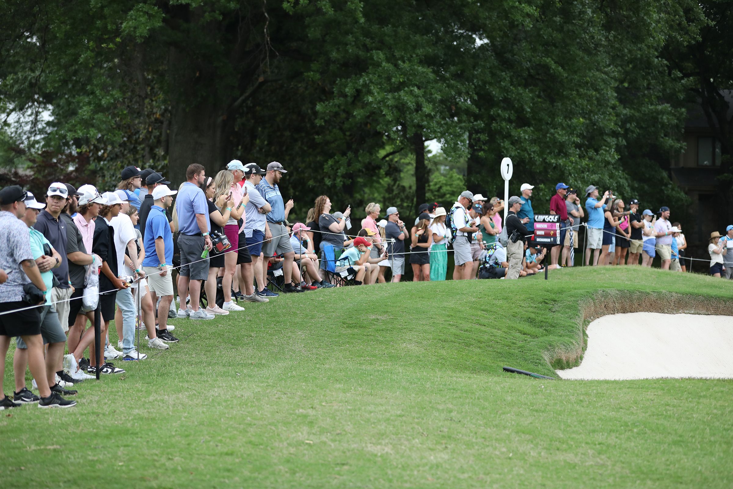 LIV Golf Tulsa first round draws one of largest crowds…