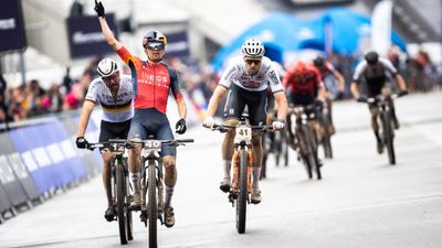 Tom Pidcock and Laura Stigger take the wins in the opening races of the 2023 UCI Mountain Bike season in Nové Město