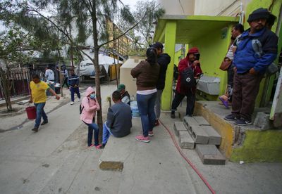Asylum-seekers from Mexico hope for U.S. entry after Title 42 end