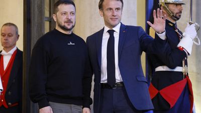 Macron promises Zelensky more light tanks and armoured vehicles