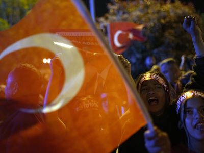 Turkey moves closer toward a presidential election runoff