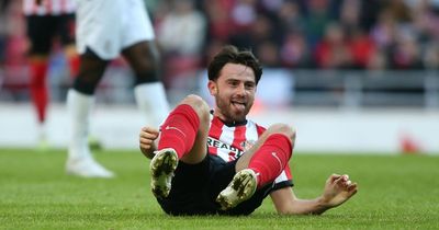 Sunderland face anxious wait over injured duo after play-off win as concerns grow