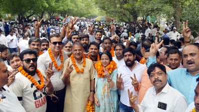 U.P. urban body polls | BJP wins 813 seats of corporators, Samajwadi Party bags 191