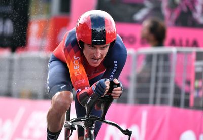 Geraint Thomas misses out in Giro d’Italia time trial by a single second