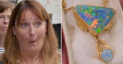 Antiques Roadshow guest in disbelief over huge value of 'unusually beautiful' opal pendant