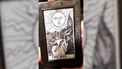 Raspberry Pi Pico Tarot Card Reader Uses EM Noise to Tell Your Future