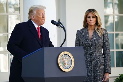 Trump ignores Melania on Mother's Day