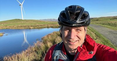 Dad dies on bike ride just an hour after taking smiling selfie