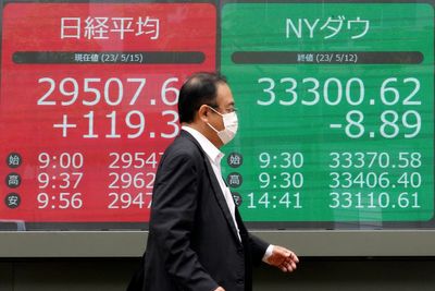 Stock market today: Asian markets, oil lower as recession fears, debt ceiling darken outlook