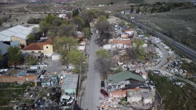 Madrid's shantytown: Life without power in Canada Real