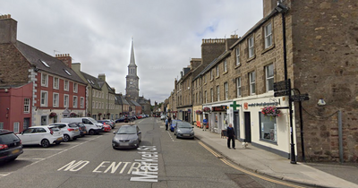 Two East Lothian men rushed to hospital after huge street brawl erupts in town