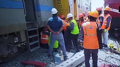 Coach of Chennai-Bengaluru double decker express train derails