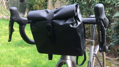Topeak BarLoader bar bag review - useful by itself or together with the FrontLoader bag