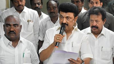 Spurious liquor deaths in Tamil Nadu | CM Stalin orders CB-CID probe; SP, Deputy SPs suspended