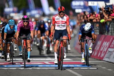 'Win as much as possible' – Pedersen keeps Giro d'Italia points jersey in his sights