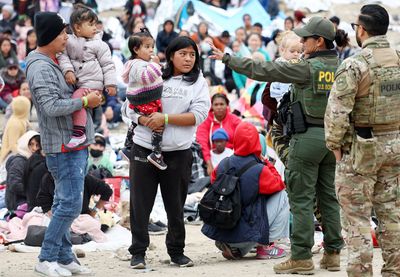 Homeland Security reports fewer encounters at US-Mexico border - Roll Call