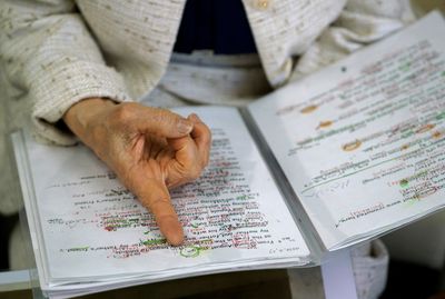In her own words: A Hiroshima bomb survivor learns English to tell her story