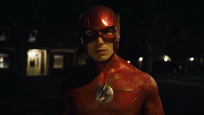 The Flash Video Shows Fans Reacting To Early Screenings Of The DC Flick