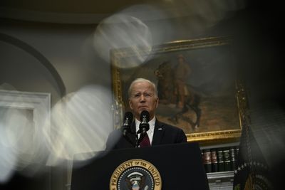 Biden-McCarthy debt talks to resume after new default warning