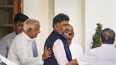 No decision yet on Karnataka CM after day of lobbying