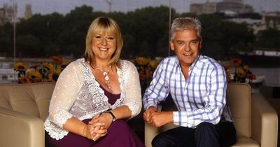 Fern Britton's 'loaded tweet' aimed at Phillip Schofield sends fans wild amidst feud rumours