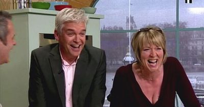 Fern Britton's 'loaded comment' aimed at former co-star Philip Schofield sends fans into a frenzy
