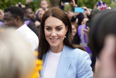 Kate visits charity to promote development of young people