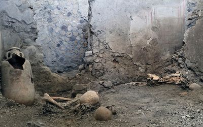 Skeletons of volcano victims found in ruins of Pompeii