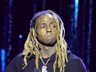 Lil Wayne ends gig ‘after just 30 minutes’ due to reported frustration with crowd