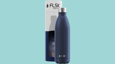 This FLSK water bottle might be the best thermal bottle for hot and cold drinks
