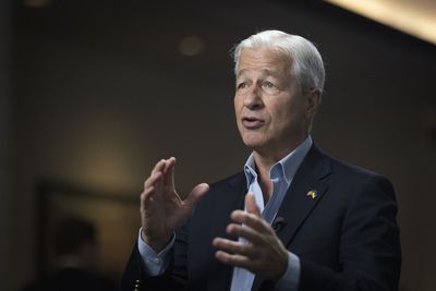 Dimon Says JPMorgan Is Unlikely to Buy More Struggling Banks