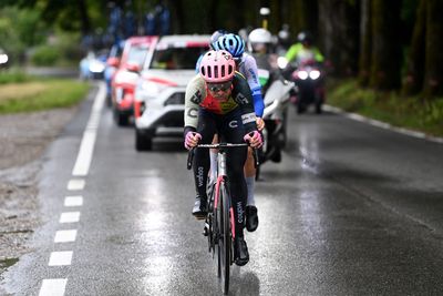 Giro d'Italia live: Magnus Cort wins stage 10 ahead of Derek Gee and Alessandro De Marchi, Jay Vine loses time in GC battle