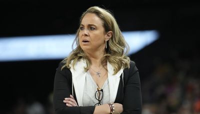 Las Vegas Aces coach Becky Hammon gets two-game suspension