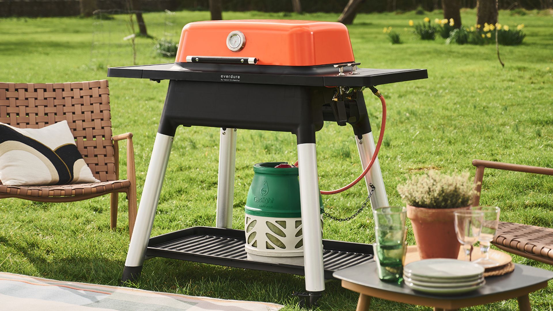 Everdure FORCE gas grill review the best looking gas…