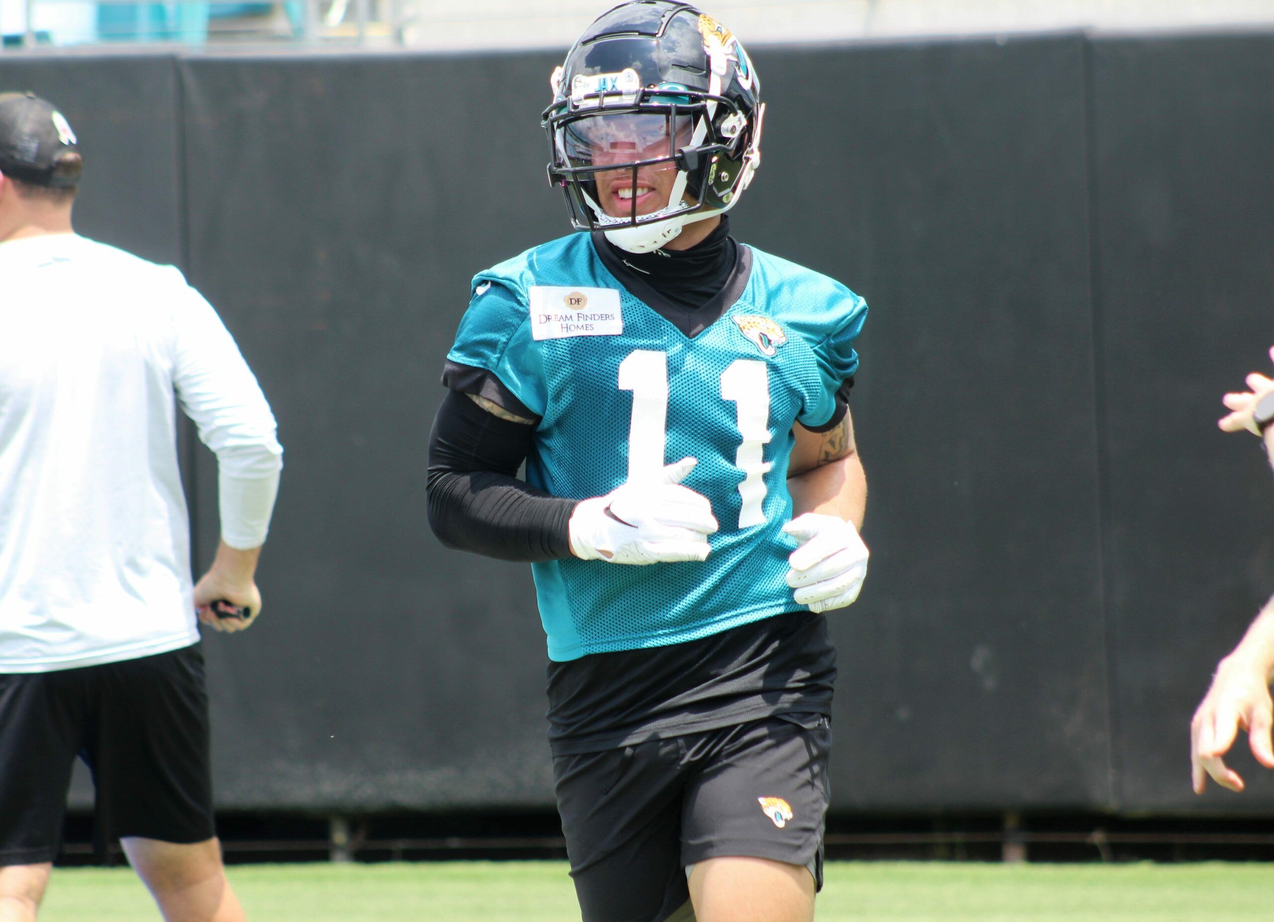 Brenton Strange: Jaguars ‘got A Steal’ In WR Parker…