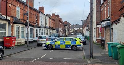 Police cordon remains in place after men 'fight with weapons' in Nottingham