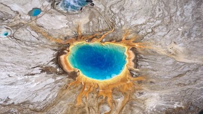 Yellowstone volcano super-eruptions appear to involve multiple explosive events