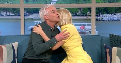 This Morning viewers say 'OMG' as Holly Willoughby issues warning in embrace with Phillip Schofield before sudden exit