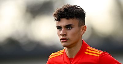 Ryan Giggs' son Zach, 16, signs for Premier League side after Man Utd deal expires