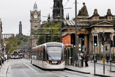 Almost 600 defects need fixed on Edinburgh tram line weeks before planned opening