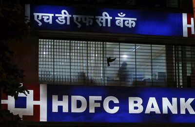 RBI clears SBI Funds to buy up to 9.99% stake in HDFC Bank