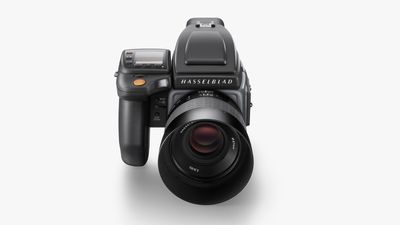 DSLR cameras are dead – even Hasselblad is switching to mirrorless