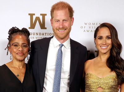 Prince Harry, Meghan involved in car chase while being followed by photographers