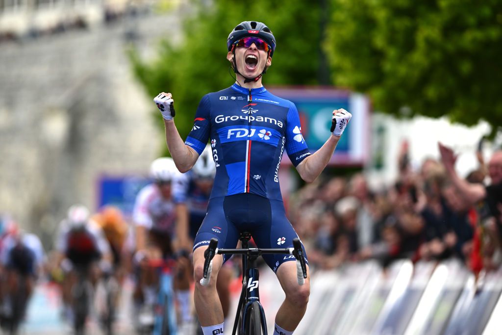 Romain Grégoire surges to victory on stage 2 of 4…