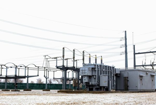 Bill to give companies low-interest loans to build more gas-fired power plants is approved by House committee
